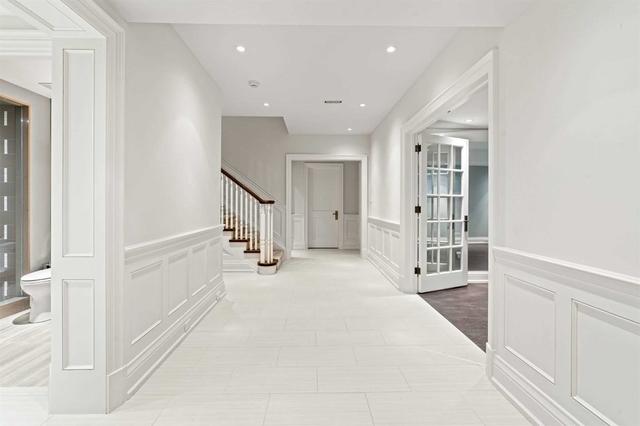 29 Bayview Wood, House detached with 5 bedrooms, 8 bathrooms and 6 parking in Toronto ON | Image 24