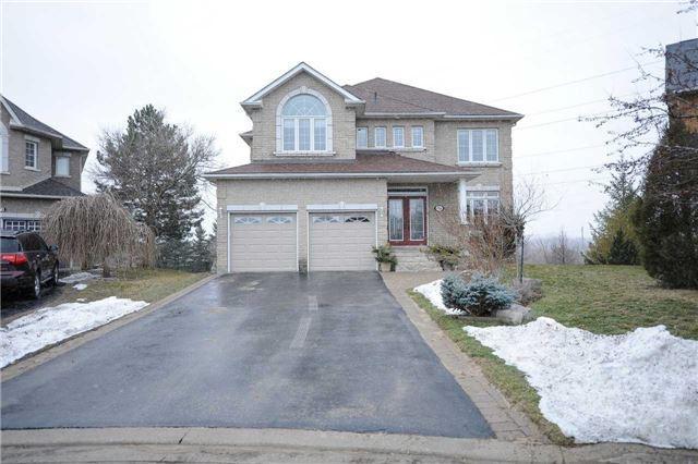 674 Madeline Hts, House detached with 3 bedrooms, 4 bathrooms and 4 parking in Newmarket ON | Image 1