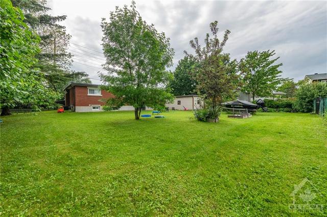 1935 Tenth Line Road, House detached with 4 bedrooms, 2 bathrooms and 6 parking in Ottawa ON | Image 26
