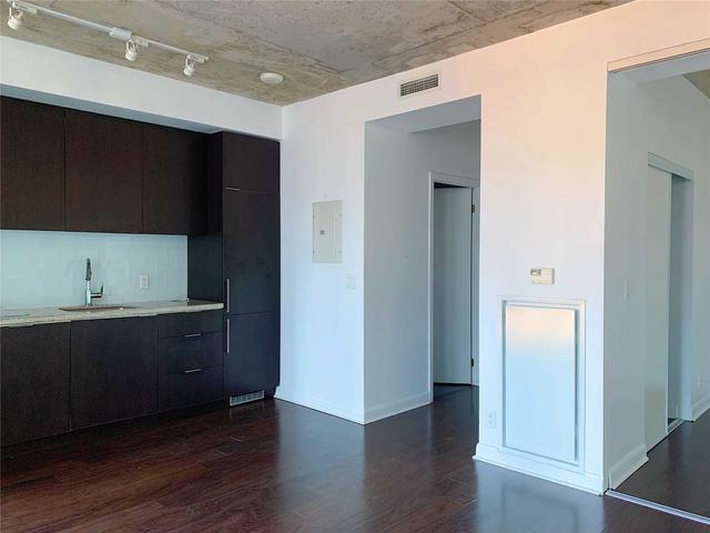 809 - 478 King St W, Condo with 1 bedrooms, 1 bathrooms and 0 parking in Toronto ON | Image 5