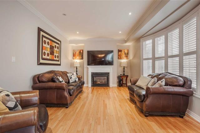 18 Augustine Ave, House detached with 4 bedrooms, 4 bathrooms and 5 parking in Richmond Hill ON | Image 13