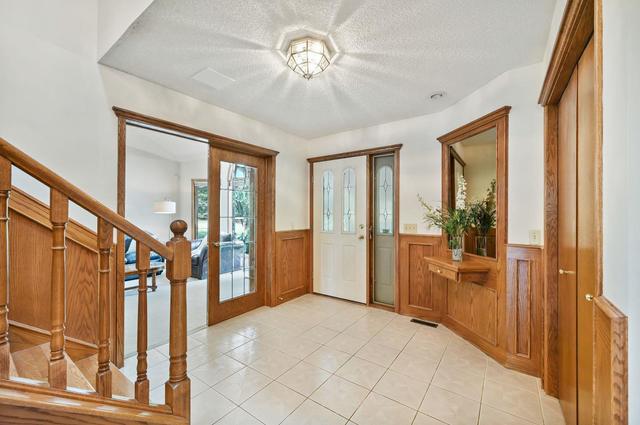 236 Evergreen Court Sw, House detached with 5 bedrooms, 3 bathrooms and 5 parking in Calgary AB | Image 6