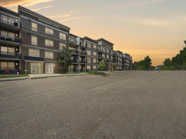 1410 - 204 Sparrow Hawk Drive, Condo with 1 bedrooms, 1 bathrooms and 1 parking in Wood Buffalo AB | Image 1