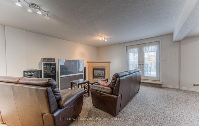 52 Frasson Dr, House detached with 2 bedrooms, 2 bathrooms and 4 parking in Guelph ON | Image 17