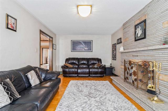 115 Zinnia Pl, House detached with 4 bedrooms, 4 bathrooms and 5 parking in Vaughan ON | Image 24