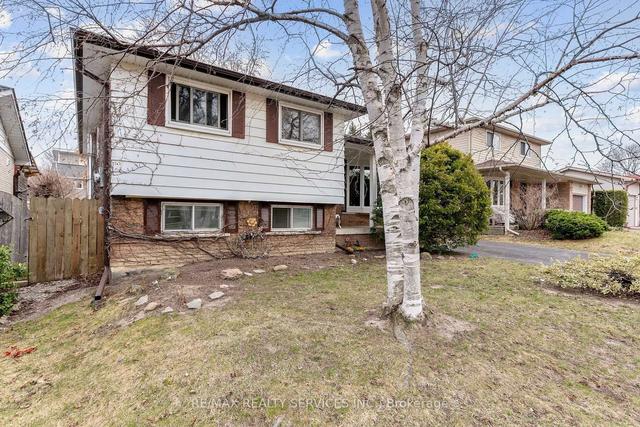 94 Ambleside Dr, House detached with 3 bedrooms, 2 bathrooms and 3 parking in Brampton ON | Image 21
