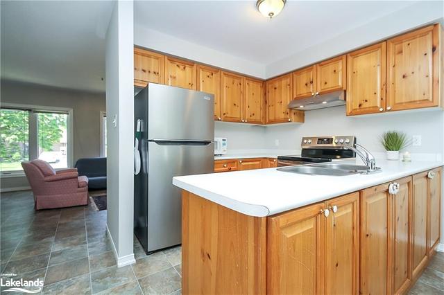 21 Harbour Crescent, House semidetached with 3 bedrooms, 2 bathrooms and null parking in Wasaga Beach ON | Image 7