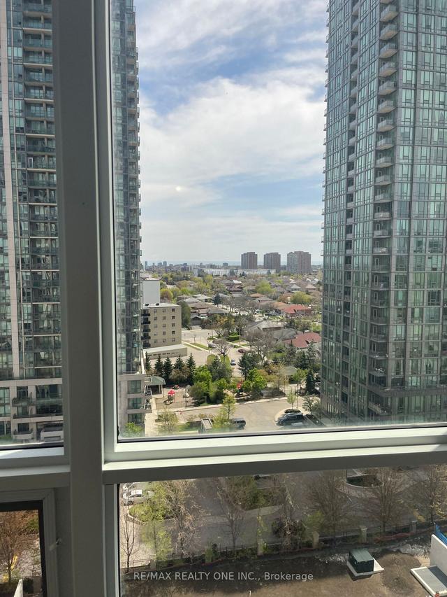 1104 - 36 Elm Dr W, Condo with 2 bedrooms, 2 bathrooms and 1 parking in Mississauga ON | Image 10