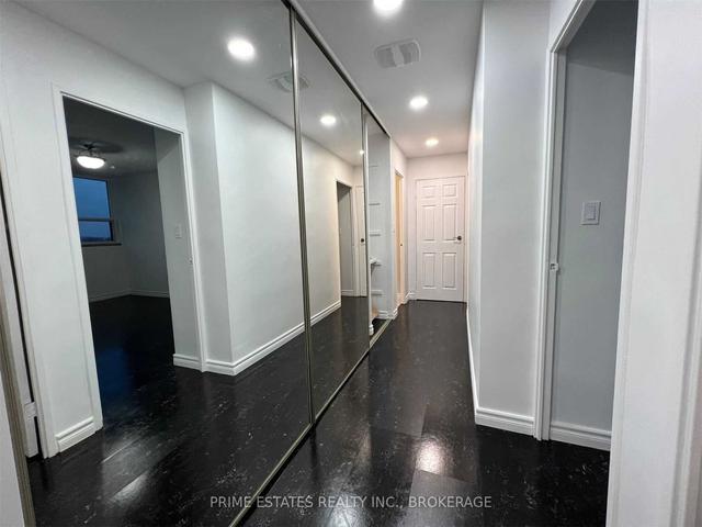 503 - 20 Gilder Dr, Condo with 3 bedrooms, 2 bathrooms and 1 parking in Toronto ON | Image 2