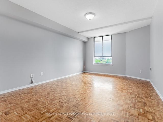 c19 - 284 Mill Rd, Condo with 2 bedrooms, 2 bathrooms and 1 parking in Toronto ON | Image 3