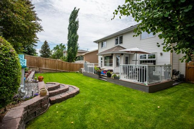 12 Douglas Woods View Se, House detached with 5 bedrooms, 3 bathrooms and 4 parking in Calgary AB | Image 20