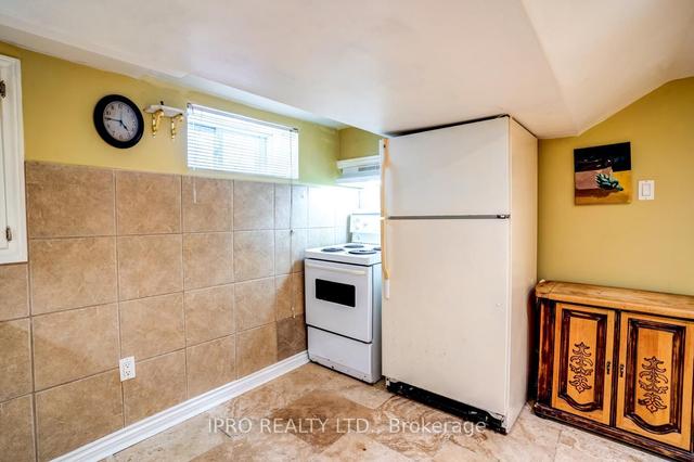 1531 Queen St E, House semidetached with 3 bedrooms, 4 bathrooms and 0 parking in Toronto ON | Image 24