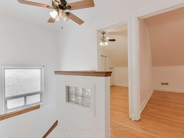 1104 Glengrove Ave, House detached with 4 bedrooms, 2 bathrooms and 5 parking in Toronto ON | Image 5