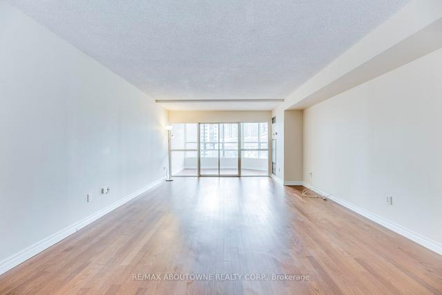 701 - 71 Simcoe St, Condo with 1 bedrooms, 2 bathrooms and 1 parking in Toronto ON | Image 23