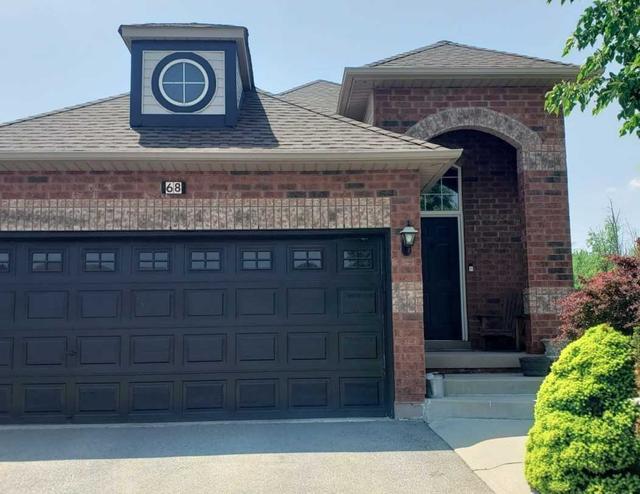 68 Robertson Davies Dr, House detached with 2 bedrooms, 1 bathrooms and 2 parking in Brampton ON | Image 1