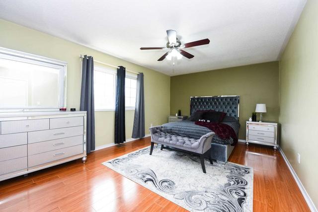 8 Jeremy Pl, House detached with 4 bedrooms, 4 bathrooms and 5 parking in Brampton ON | Image 8