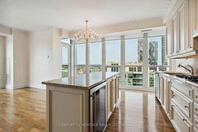 4203 - 16 Harbour St, Condo with 3 bedrooms, 2 bathrooms and 1 parking in Toronto ON | Image 9