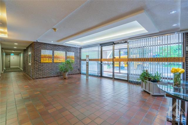 203 - 333 Chapel Street, Condo with 1 bedrooms, 2 bathrooms and 1 parking in Ottawa ON | Image 7