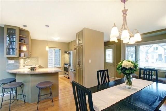 111 Parklea Dr, House detached with 3 bedrooms, 4 bathrooms and 6 parking in Toronto ON | Image 15
