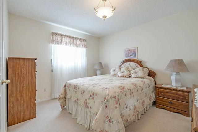 672 Ewing St, House detached with 3 bedrooms, 2 bathrooms and 4 parking in Cobourg ON | Image 10