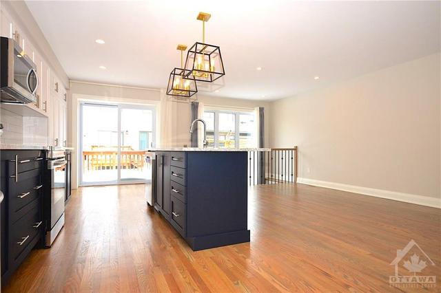 109 Porter Street, Townhouse with 3 bedrooms, 3 bathrooms and 3 parking in Ottawa ON | Image 10