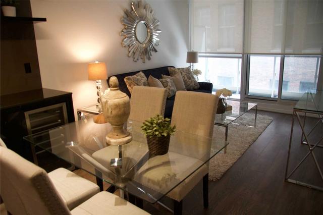 70 Temperance St, Condo with 1 bedrooms, 1 bathrooms and 0 parking in Toronto ON | Image 6