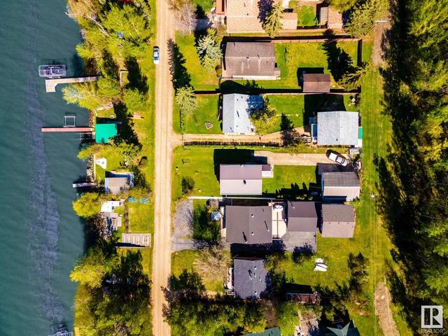 106 Lakeshore Dr, House detached with 3 bedrooms, 1 bathrooms and null parking in Sundance Beach AB | Image 3