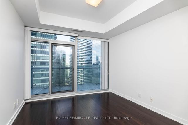2901 - 14 York St, Condo with 3 bedrooms, 2 bathrooms and 1 parking in Toronto ON | Image 18