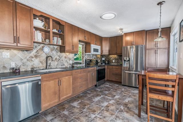 4652 Namaka Crescent Nw, House detached with 3 bedrooms, 2 bathrooms and 4 parking in Calgary AB | Image 6