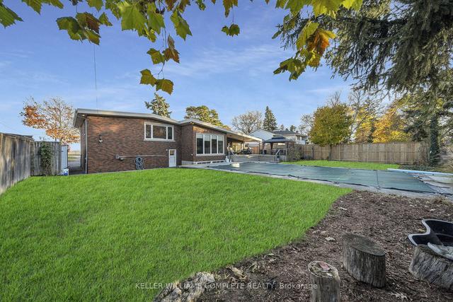 418 Mountain Brow Blvd, House detached with 3 bedrooms, 4 bathrooms and 12 parking in Hamilton ON | Image 16
