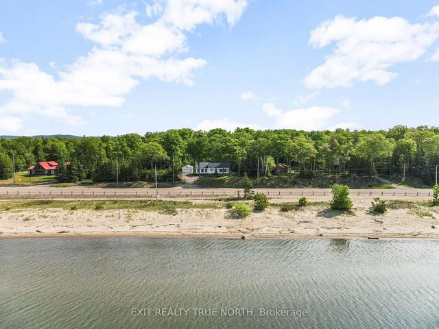 10396 Highway 17 N, House detached with 3 bedrooms, 2 bathrooms and 7 parking in Algoma, Unorganized, North Part ON | Image 27