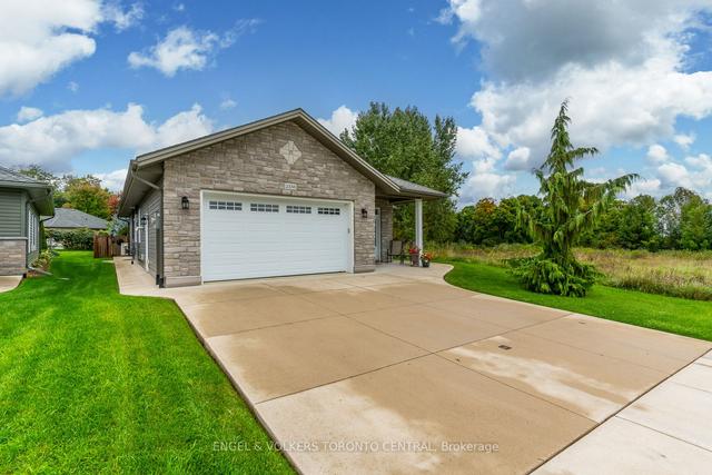 2338 10th Ave E, House detached with 2 bedrooms, 2 bathrooms and 6 parking in Owen Sound ON | Image 1