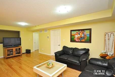 04 - 587 Dundas St W, Townhouse with 2 bedrooms, 2 bathrooms and 2 parking in Mississauga ON | Image 3