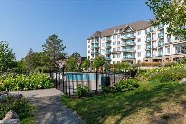 009 - 25 Pen Lake Point Road, House attached with 2 bedrooms, 2 bathrooms and null parking in Huntsville ON | Image 3