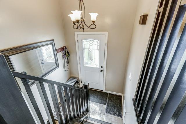 123 Ashgrove Ave, House semidetached with 3 bedrooms, 2 bathrooms and 3 parking in Brantford ON | Image 14
