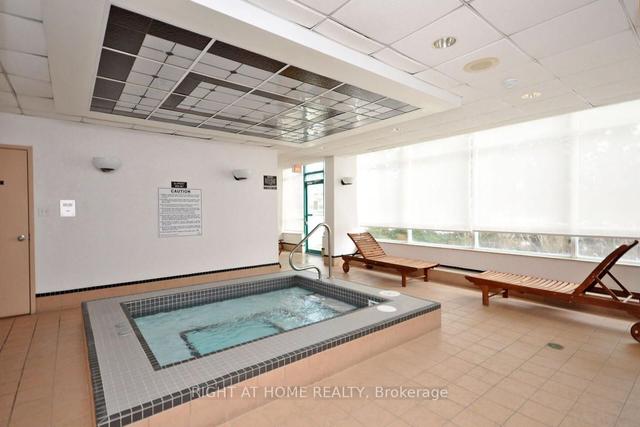 1502 - 550 Webb Dr, Condo with 2 bedrooms, 2 bathrooms and 1 parking in Mississauga ON | Image 17
