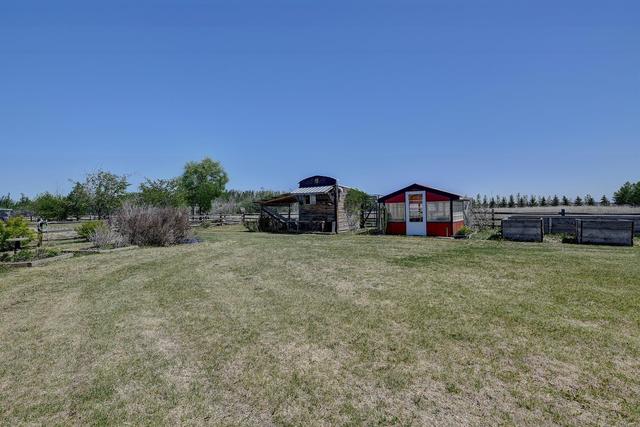 720072 Range Road 54, House detached with 4 bedrooms, 3 bathrooms and 4 parking in Grande Prairie AB | Image 45