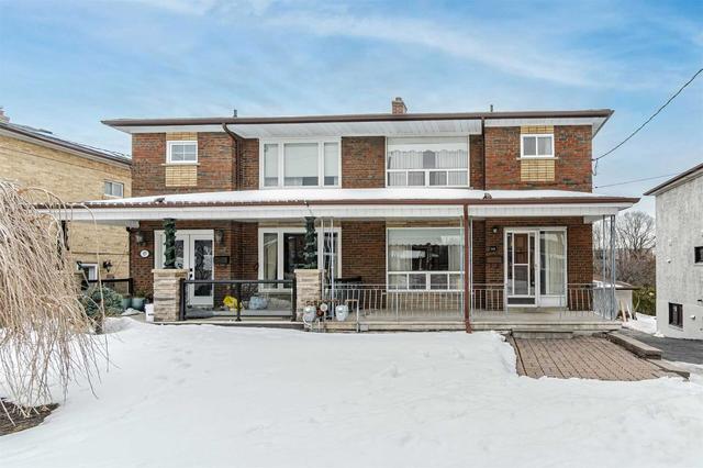 15 Gotham Crt, House semidetached with 3 bedrooms, 3 bathrooms and 4 parking in Toronto ON | Image 1