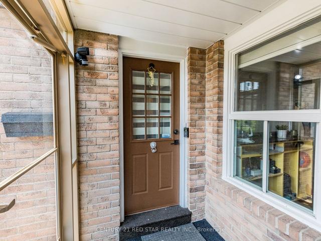 35 Jay St, House semidetached with 3 bedrooms, 4 bathrooms and 3 parking in Brampton ON | Image 37
