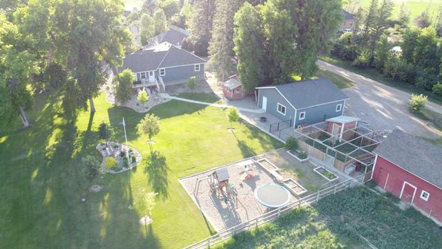 33 Mcnaughton Avenue, House detached with 3 bedrooms, 3 bathrooms and null parking in Lethbridge County AB | Image 3
