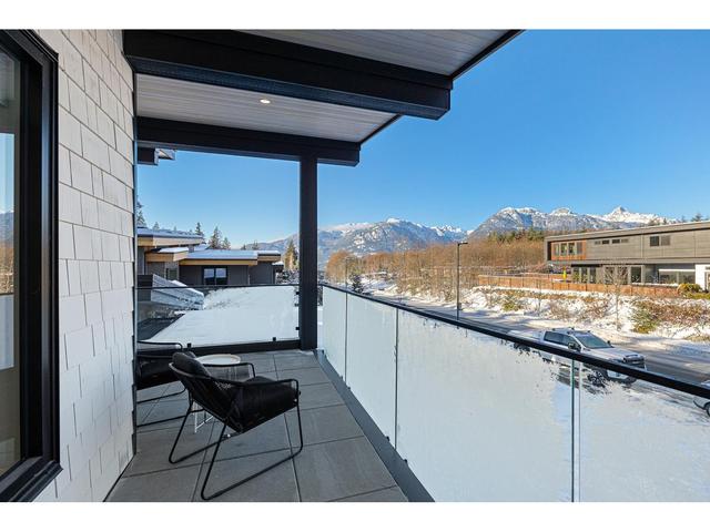 3340 Mamquam Road, House detached with 4 bedrooms, 4 bathrooms and 6 parking in Squamish BC | Image 28