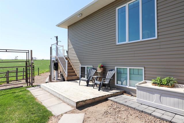 5518 Township Road 120, House detached with 4 bedrooms, 3 bathrooms and null parking in Cypress County AB | Image 45