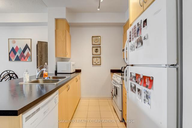 710 - 18 Beverley St, Condo with 1 bedrooms, 1 bathrooms and 0 parking in Toronto ON | Image 2