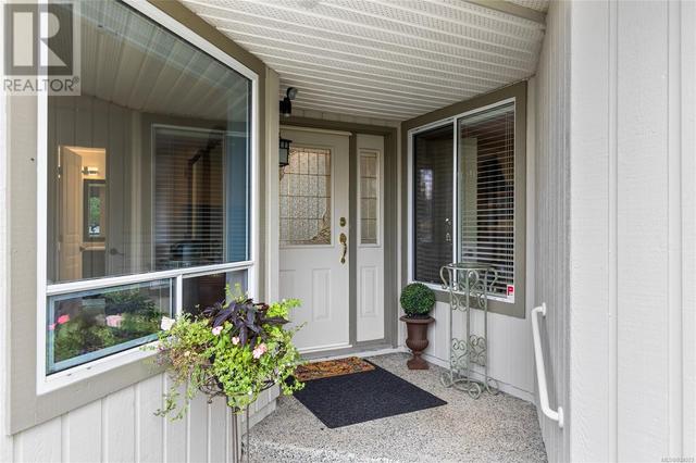 3355 Edgewood Dr, House attached with 2 bedrooms, 3 bathrooms and 2 parking in Nanaimo BC | Image 58