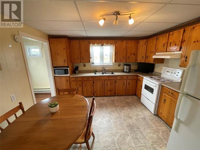 28 Gull Island Road, House detached with 3 bedrooms, 1 bathrooms and null parking in Wabana NL | Image 11