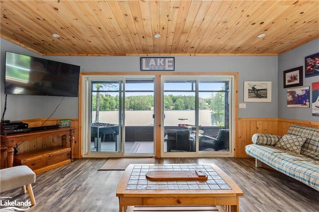 4280 Go Home Lake Shore, House detached with 3 bedrooms, 2 bathrooms and null parking in Georgian Bay ON | Image 17