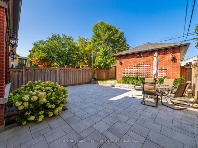 252 Sutherland Dr, House detached with 4 bedrooms, 4 bathrooms and 2 parking in Toronto ON | Image 30