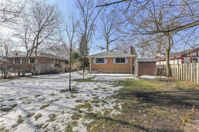 675 Ashley Ave, House detached with 3 bedrooms, 2 bathrooms and 3 parking in Burlington ON | Image 17