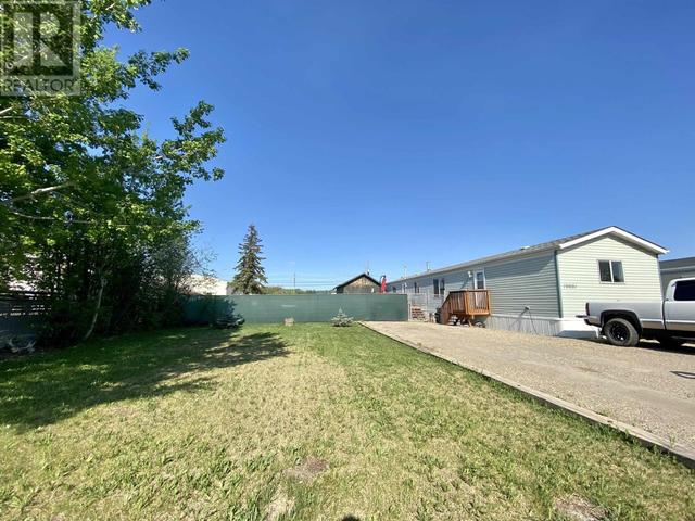 10601 101 Street, House other with 3 bedrooms, 2 bathrooms and null parking in Taylor BC | Image 1