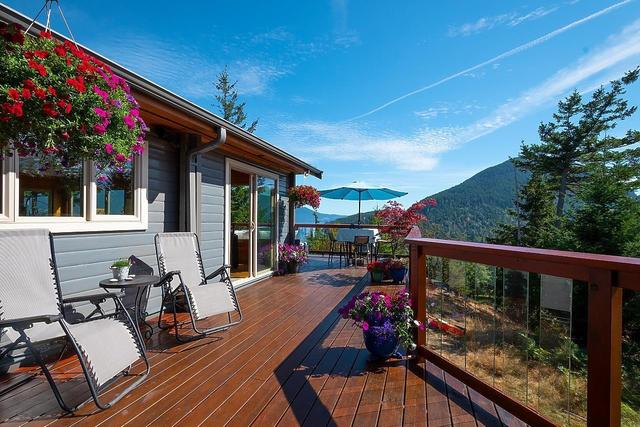 2016 Mount Artaban Road, House detached with 2 bedrooms, 2 bathrooms and null parking in Sunshine Coast F BC | Image 18
